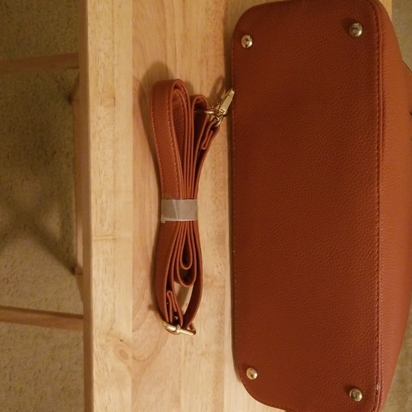Handbag - Picture 5 of 6